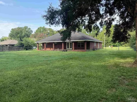 Exterior - 4768 Shell Rd, Milton, FL 32583 photo 3 of 5
