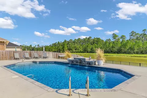 428 Broadleaf Cir, Cantonment, FL 32533