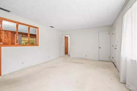 408 E Park Ln, Cantonment, FL 32533 photo 6