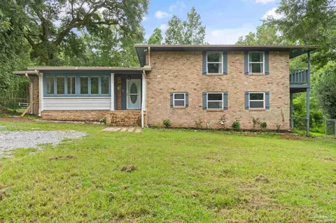 5392 Hamilton Bridge Rd, Milton, FL 32570