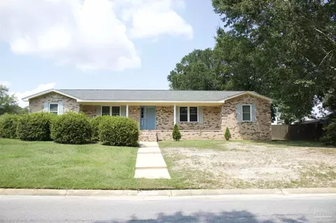 10200 Sugar Creek Dr, Pensacola, FL 32514