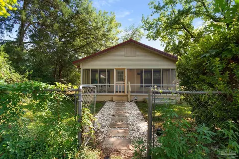 597 S Wilson St, Crestview, FL 32536 photo 1