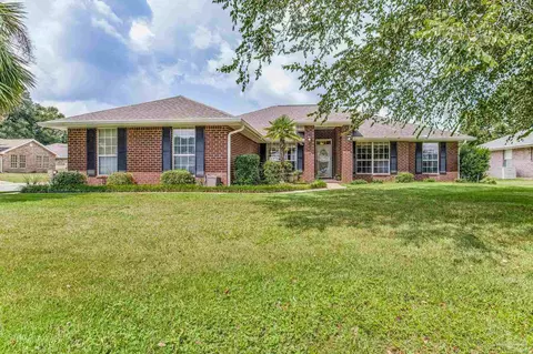 5315 Willow Oak Dr, Pace, FL 32571
