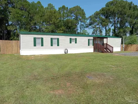 1993 Constitution Dr, Navarre, FL 32566
