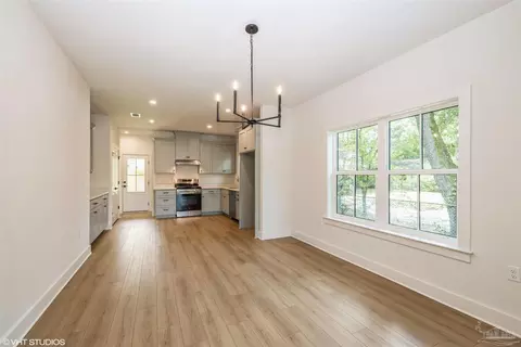 Dining - 33 Patton Dr, Pensacola, FL 32507 photo 1 of 1
