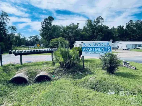 6369 Schoel Ln, Gulf Shores, AL 36542