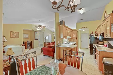 5276 Goshawk Dr, Milton, FL 32570 photo 11