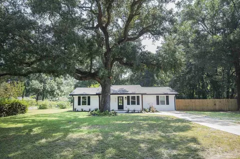 4208 Tomahawk Tr, Milton, FL 32583 photo 2