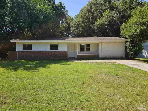 917 Blue Springs Dr, Pensacola, FL 32505