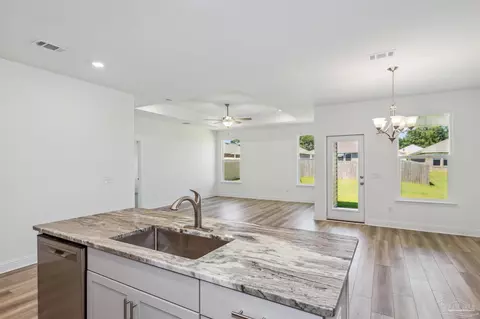 1645 Slate Dr, Cantonment, FL 32533 photo 7