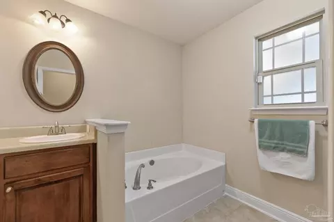 5010 Covenant Cir, Pace, FL 32571 photo 13