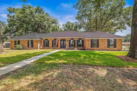 7700 Beechwood Dr, Pensacola, FL 32514