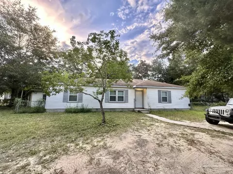 5533 Birch St, Milton, FL 32570 photo 1