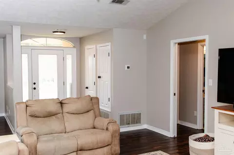 535 Derry Dr, Cantonment, FL 32533 photo 8