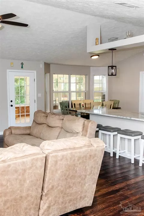535 Derry Dr, Cantonment, FL 32533 photo 12