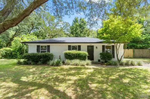 4935 La Ceiba Dr, Pensacola, FL 32526
