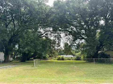 8250 Durand Ave, Pensacola, FL 32534