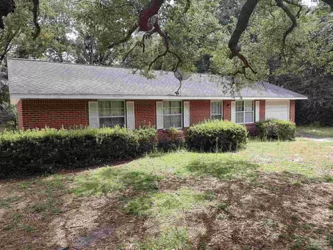 6759 Trail Ride S, Milton, FL 32570
