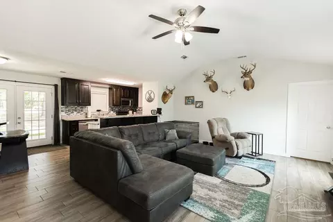 8233 Tidwell Rd, Pace, FL 32571 photo 5