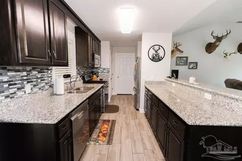 8233 Tidwell Rd, Pace, FL 32571 photo 7