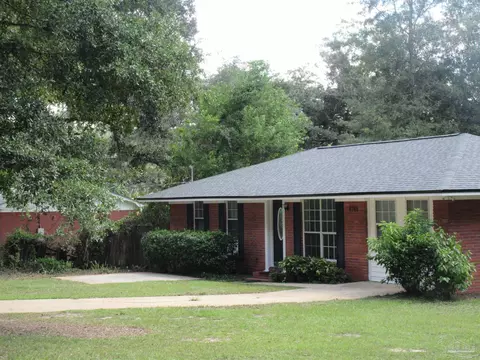 6765 Contentment St, Milton, FL 32570