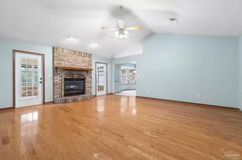 Living - 3353 Copperhead Cir, Pace, FL 32571 photo 4 of 7
