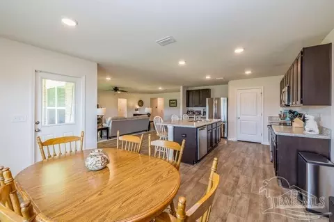 4690 Perception Cir, Milton, FL 32570 photo 13