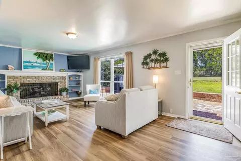 8810 Burning Tree Rd, Pensacola, FL 32514