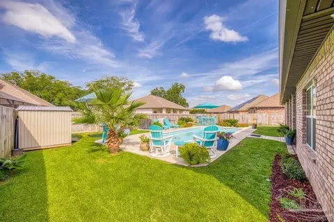 Exterior - 4141 Dundee Crossing Dr, Pace, FL 32571 photo 12 of 14
