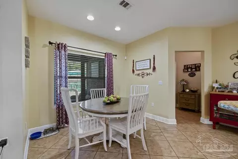 Dining - 4141 Dundee Crossing Dr, Pace, FL 32571 photo 2 of 2