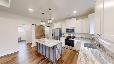 6869 Roundup Ln, Milton, FL 32570 photo 9