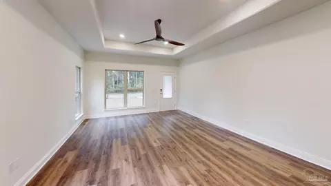 6869 Roundup Ln, Milton, FL 32570 photo 3