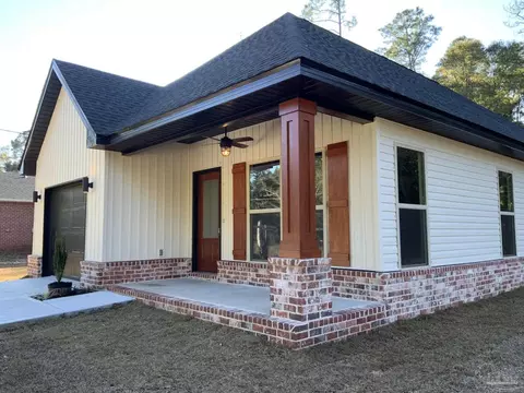 6869 Roundup Ln, Milton, FL 32570 photo 2