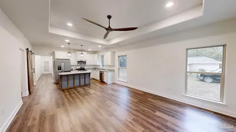 6869 Roundup Ln, Milton, FL 32570 photo 5
