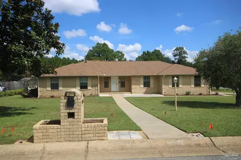 2500 Sweetheart Ln, Pensacola, FL 32526