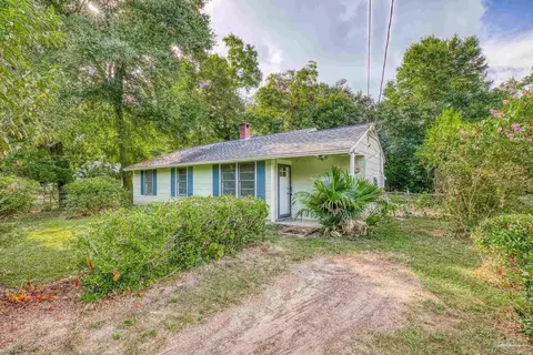 5 Gail Dr, Pensacola, FL 32505