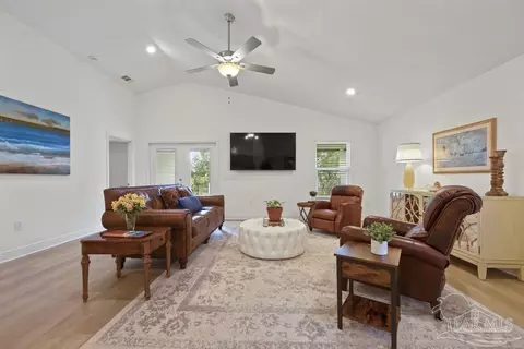9561 Redland Rd, Milton, FL 32583 photo 8
