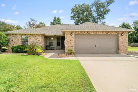 3032 N 15th Ave, Milton, FL 32583