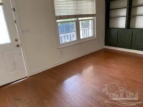 5314 Timothy Ln, Milton, FL 32570 photo 2