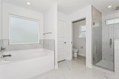 Bath - 6576 Aegean Dr, Milton, FL 32583 photo 2 of 4