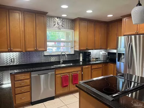 1653 Pine Lane Dr, Cantonment, FL 32533 photo 5