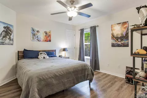Bedroom - 5280 Crystal Creek Dr, Pace, FL 32571 photo 6 of 9