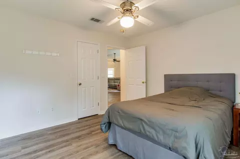 Bedroom - 5280 Crystal Creek Dr, Pace, FL 32571 photo 7 of 9