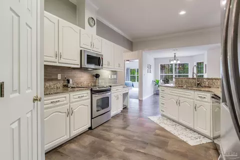 Kitchen - 5280 Crystal Creek Dr, Pace, FL 32571 photo 3 of 4