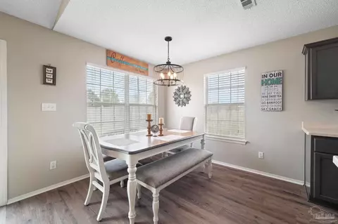 748 Hanley Downs Dr, Cantonment, FL 32533 photo 8