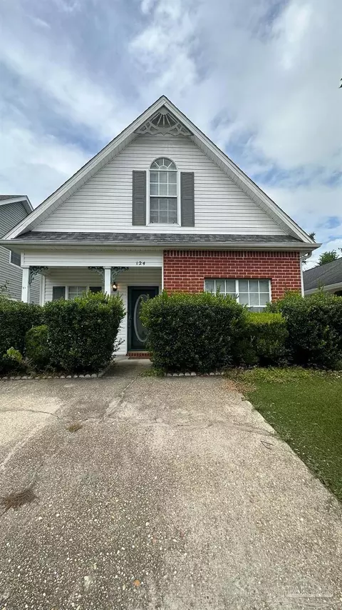 124 Wildflower Ln, Pensacola, FL 32514