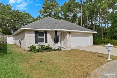 2095 Fountainview Dr, Navarre, FL 32566