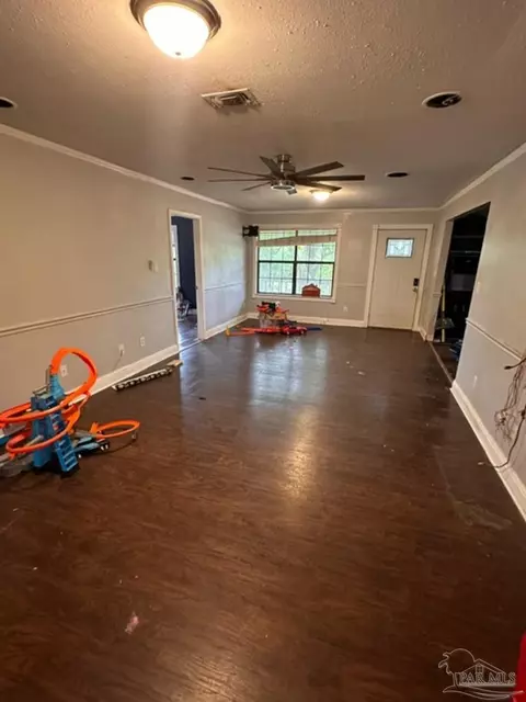 912 Clearview St, Milton, FL 32583 photo 9