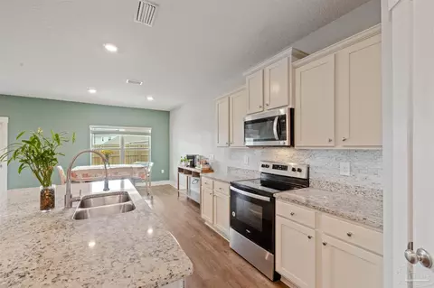 4159 Will Ln, Pace, FL 32571 photo 4