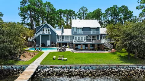 2958 Coral Strip Pkwy, Gulf Breeze, FL 32563